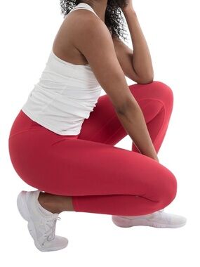 P'tula Taylor “Stay True” Legging - 24” in Hot Toddy Red
